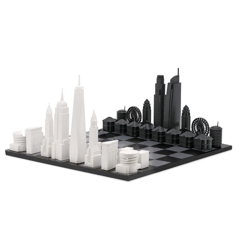 New York vs. Los Angeles Skyline Chess Set